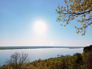 Кемпинг на Шишкином мысу Изи Пӧрт
