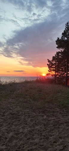Кемпинг в Карелии на берегу Ладожского озера